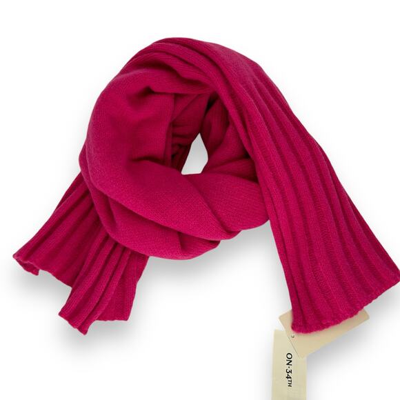 NEW On 34th Hot Pink Knit Scarf Ribbed Knit Rectangle Neck Wrap Winter - Picture 1 of 9